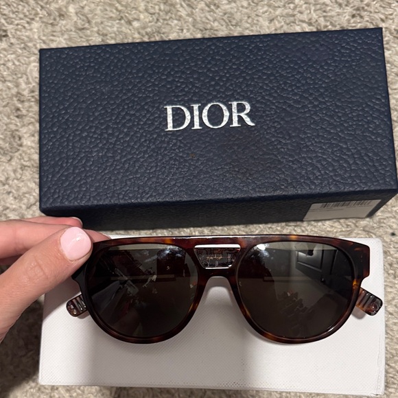 Dior Men's Tortoise Shell Sunglasses - Picture 1 of 4